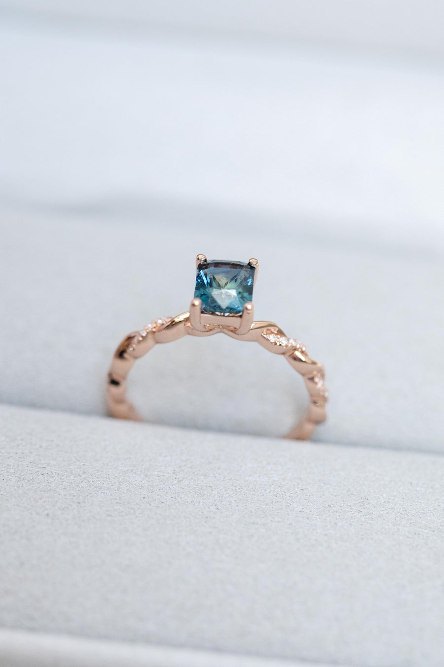 Twisted Radiant 1.09ct Teal Sapphire (Unheated with Certificate) & diamond 18K Rose Gold Engagement Ring