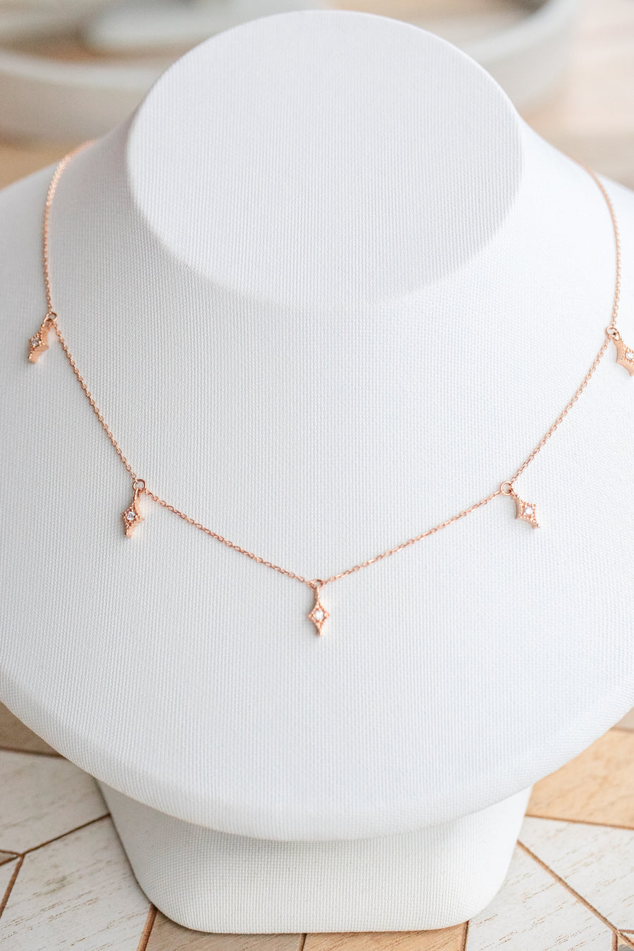 PREORDER - Diamant Top Quality Diamond 18K Gold Dangle Necklace