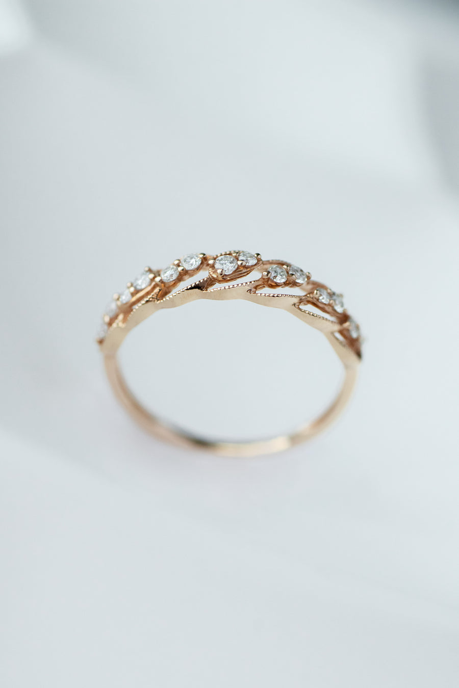 Twisted Top Quality Diamond 18K Gold Ring