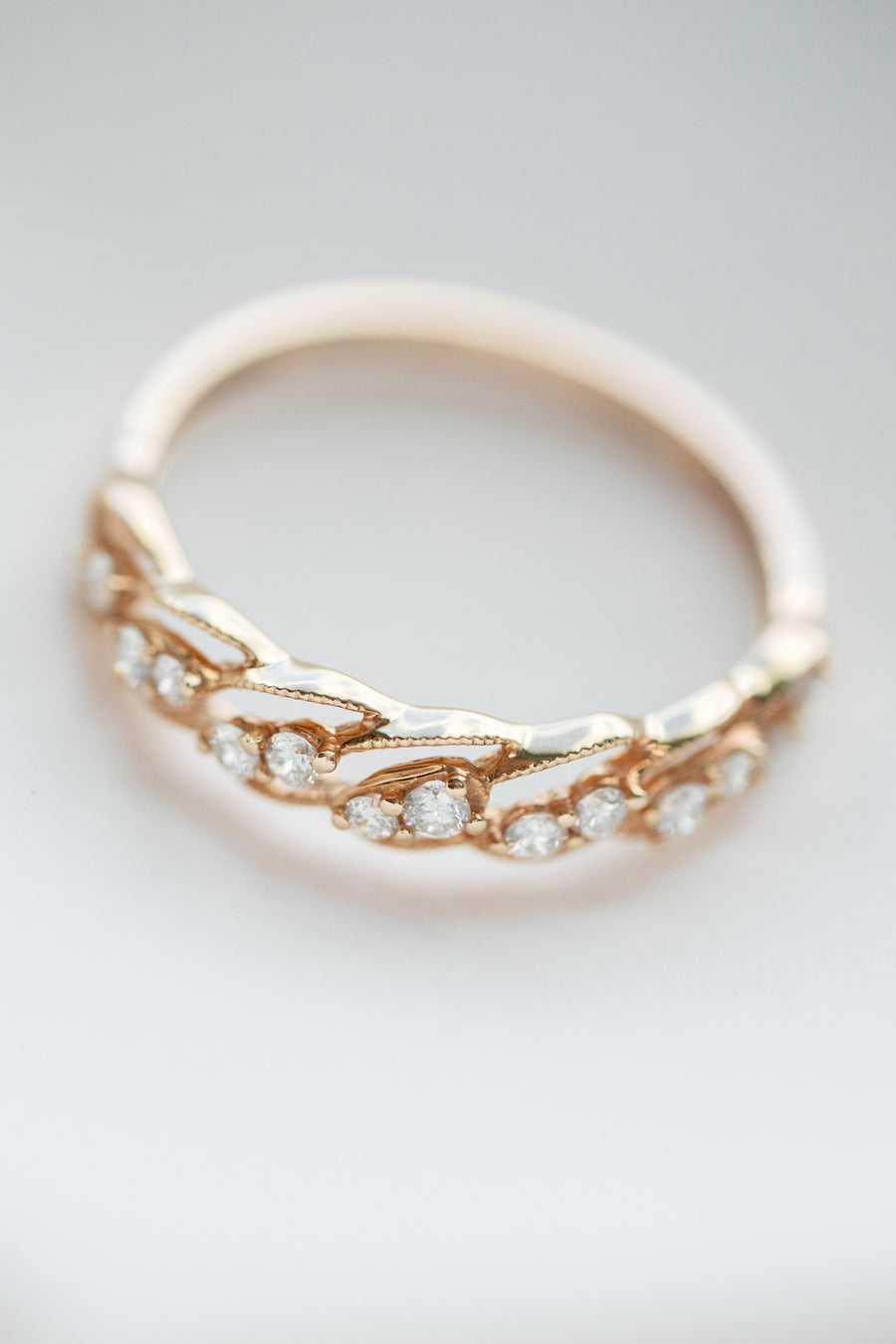 Twisted Top Quality Diamond 18K Gold Ring